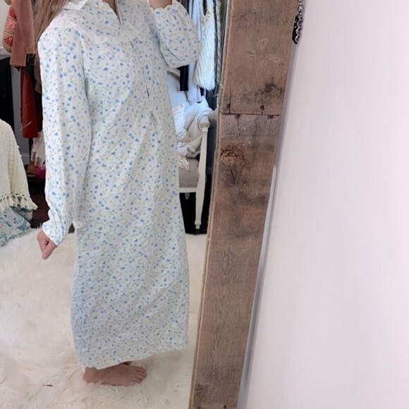 Vintage cotton floral nightgown maxi size small - Picture 2 of 8